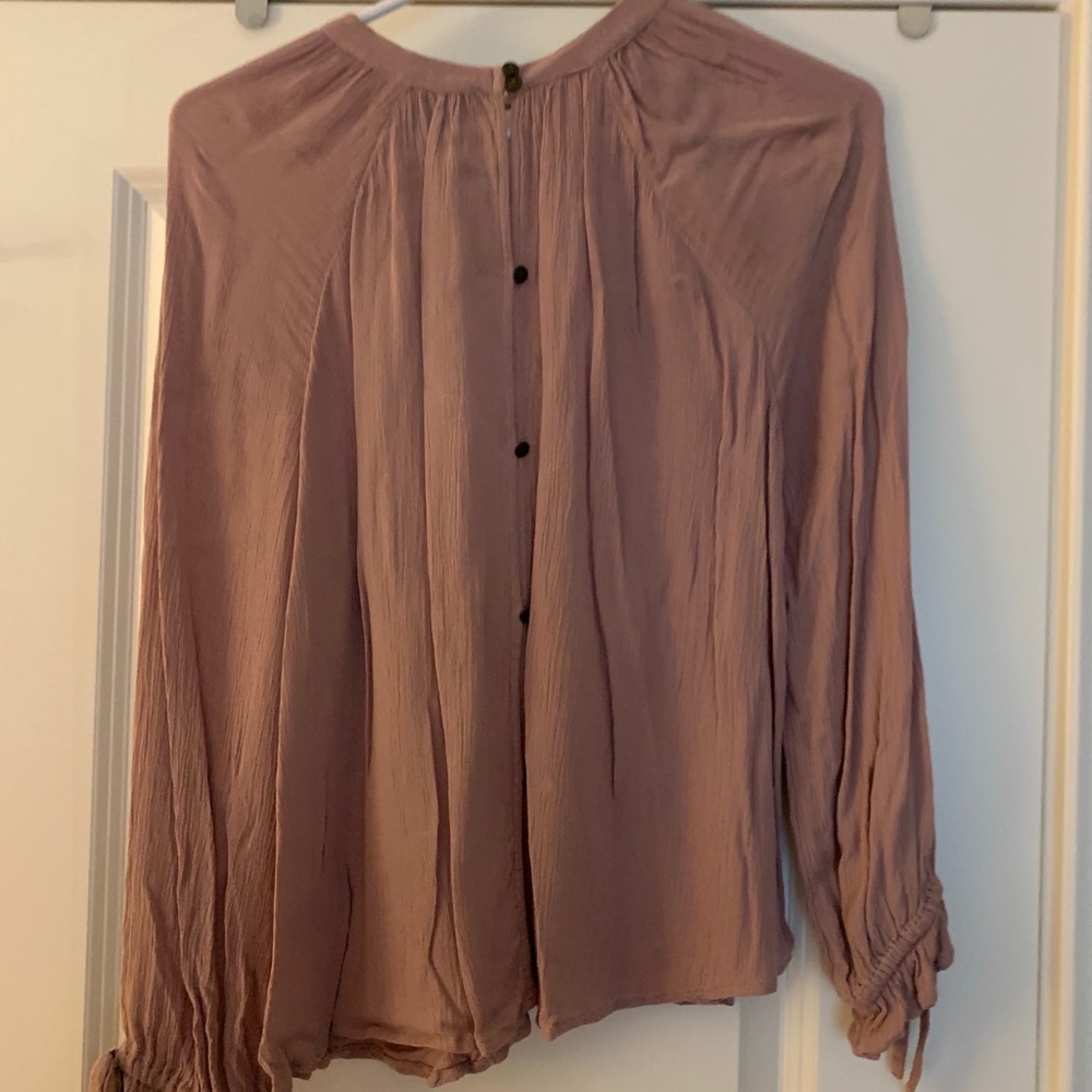 Flouncy fall top